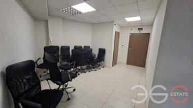 For rent - Office in Liatno kino Trakia,  Varna