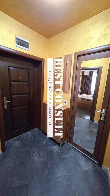 Închiriere - Apartament în Wider Center,  Ruse