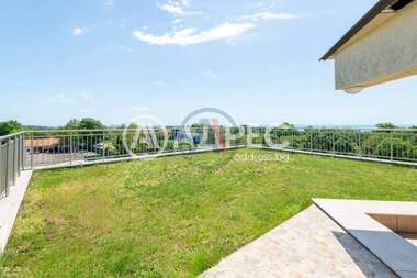 For sale - Apartment in Morska Gradina,  Varna