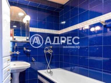 Продажба - Хотел в Център,  Варна