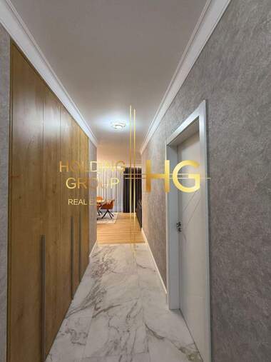 Închiriere - Apartament în Ceaîka,  Varna