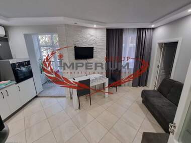 Închiriere - Apartament în Center,  Varna