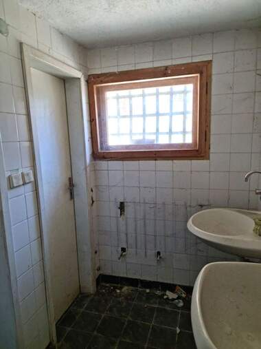 Продажба - Хотел в Чепеларе,  Смолян