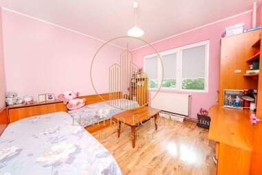 Продажба - Апартамент в Дружба 4,  Плевен