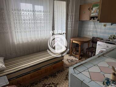 Продажа - Квартира в Изгрев,  Пловдив
