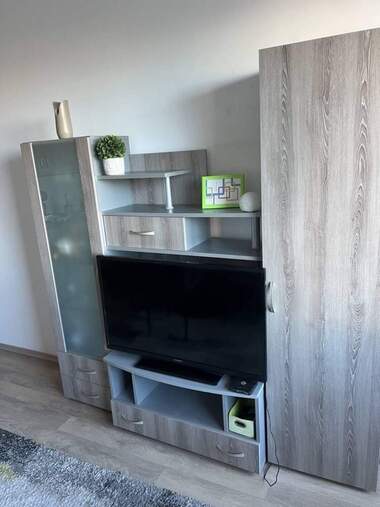 Închiriere - Apartament în Văzrajdane,  Burgas