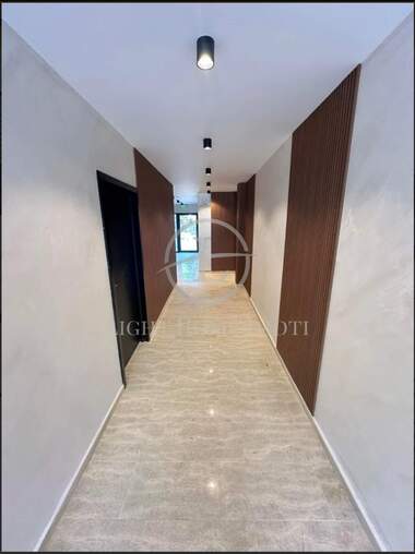 For sale - Apartment in Iujen,  Plovdiv