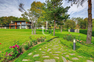For sale - House in jeleznica,  Sofia