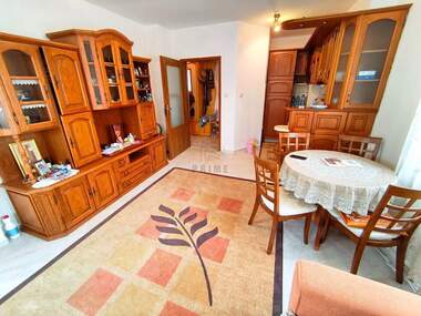 Verkauf - Wohnung in Wazrajdane,  Burgas