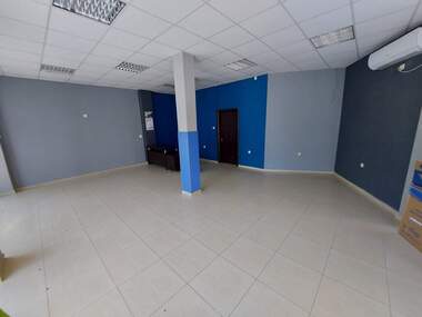 Verkauf - Laden/Büro/Lager/Schönheitssalon/Gastronomie in Waroscha,  Targowishte