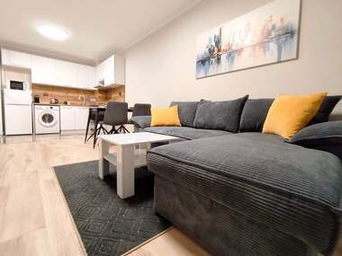 Miete - Wohnung in Bratia Miladinowi,  Burgas