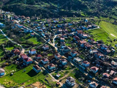 Imobiliare Petlino