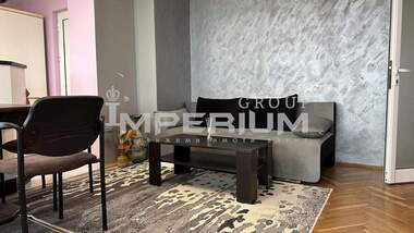 Închiriere - Apartament în Ceaîka,  Varna
