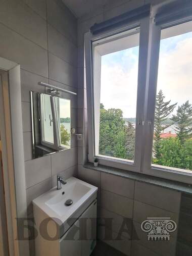 Închiriere - Apartament în Center,  Ruse