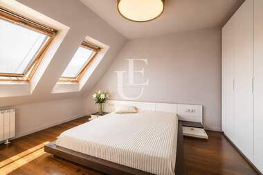 Închiriere - Apartament în Vitoșa,  Sofia