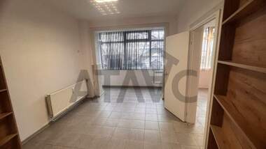 Kira - Ofis/Dükkan/Depo/Güzellik salonu olarak Center,  Plovdiv