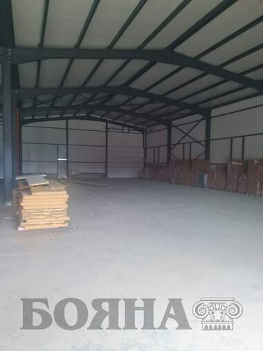 Închiriere - Spațiu de depozitare/Spațiu industrial/Service auto/Depozit în Cearodeîka - Sever,  Ruse