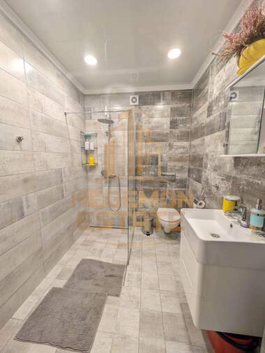 Vânzare - Apartament în Center,  Varna
