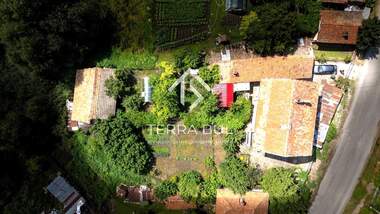 For sale - House in Petarch,  Sofia Oblast