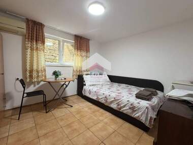 Verkauf - Etage von Haus in Zentar,  Weliko Tarnowo