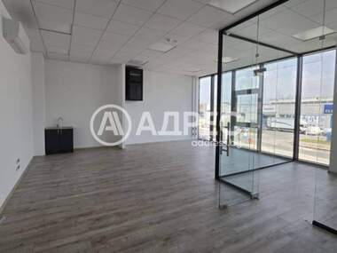 Ενοίκιο - Γραφείο σε Промишлена зона - Запад,  Варна