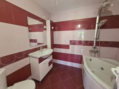 Продажба - Апартамент в Дружба 1,  Хасково