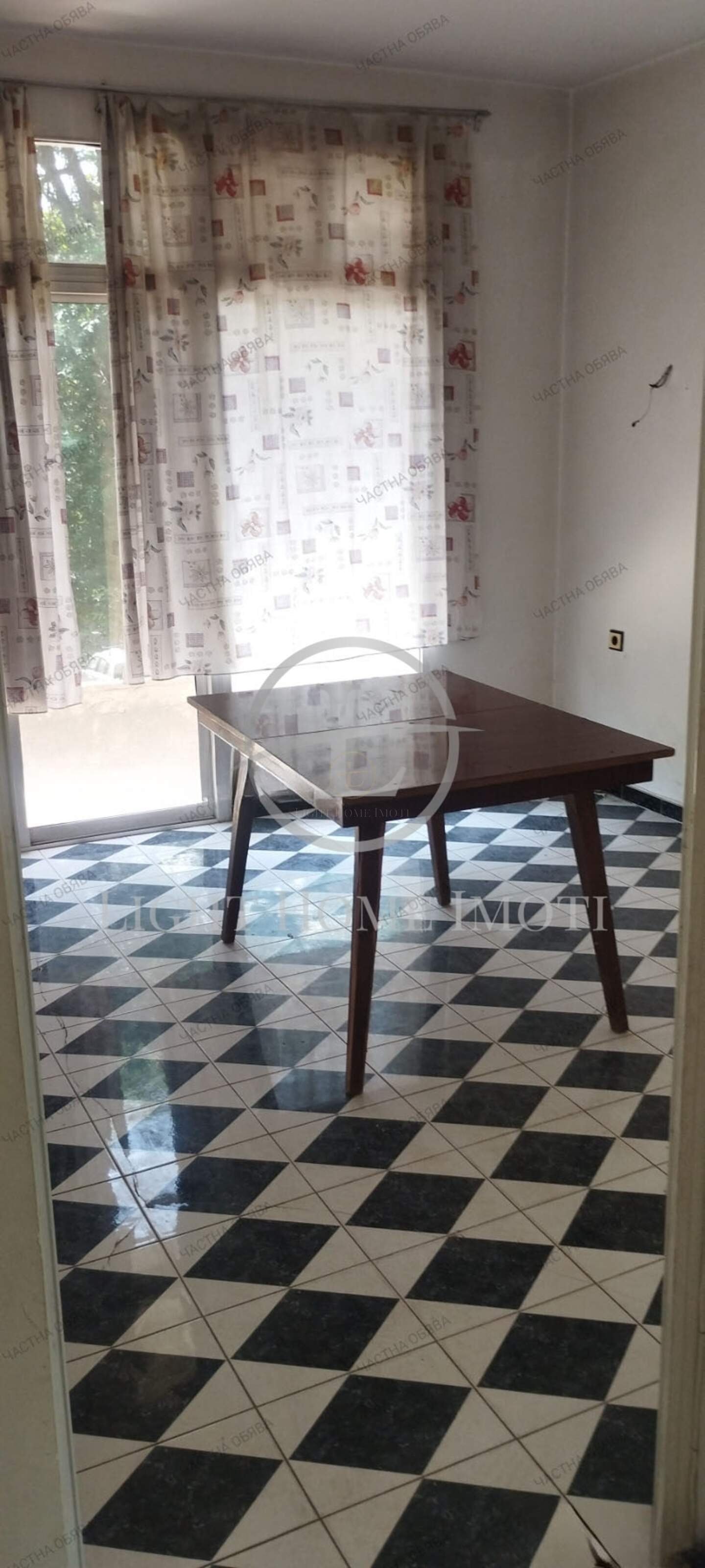 Floor of a house in Kiuchuk Parizh, Plovdiv – photo 2