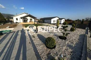 For sale - House in Vilna zona,  Sliven