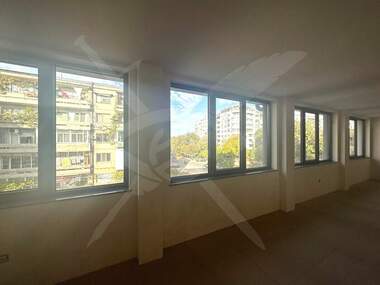 Kira - Ofis olarak Kiuçuk Parij,  Plovdiv