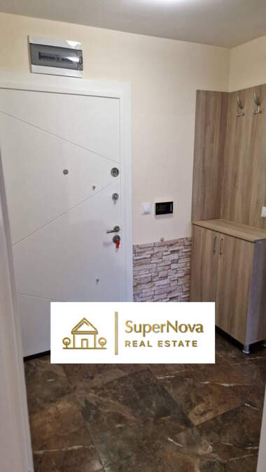 Închiriere - Apartament în Hristo Smirnenski,  Plovdiv