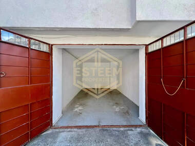 Verkauf - Garage in Ialta,  Ruse