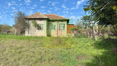 For sale - House in Zhiten,  Dobrich