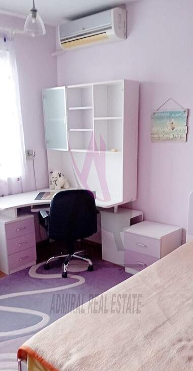 Închiriere - Apartament în Văzrajdane 1,  Varna
