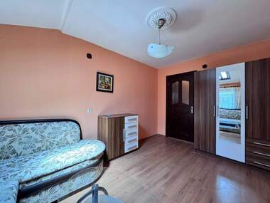 Продажба - Апартамент в Дружба 3,  Русе