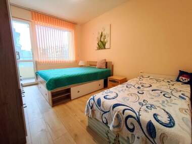 Închiriere - Apartament în Slaveîkov,  Burgas