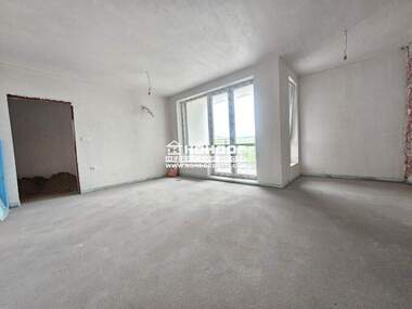 Vânzare - Apartament în Ostromila,  Plovdiv