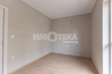 Продажба - Апартамент в Център,  Варна