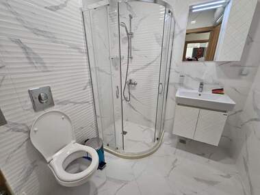 Închiriere - Apartament în Hristo Smirnenski,  Plovdiv