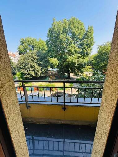 Verkauf - Wohnung in Wazrajdane,  Burgas