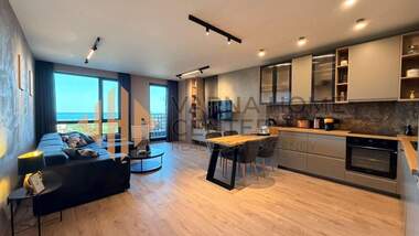 Închiriere - Apartament în Sfinții Constantin și Elena,  Varna