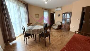 Ενοίκιο - Διαμέρισμα σε Лятно кино Тракия,  Варна