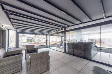 For sale - Apartment in Center,  Varna