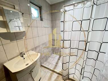 Miete - Wohnung in Wazrajdane 3,  Warna
