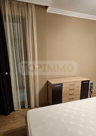 Închiriere - Apartament în Levski,  Varna