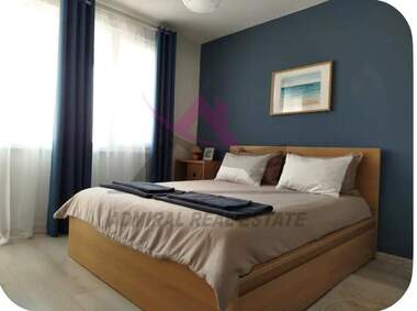 Închiriere - Apartament în Ceaîka,  Varna