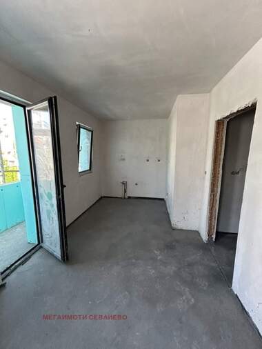 Verkauf - Wohnung in Sewliewo,  Gabrowo