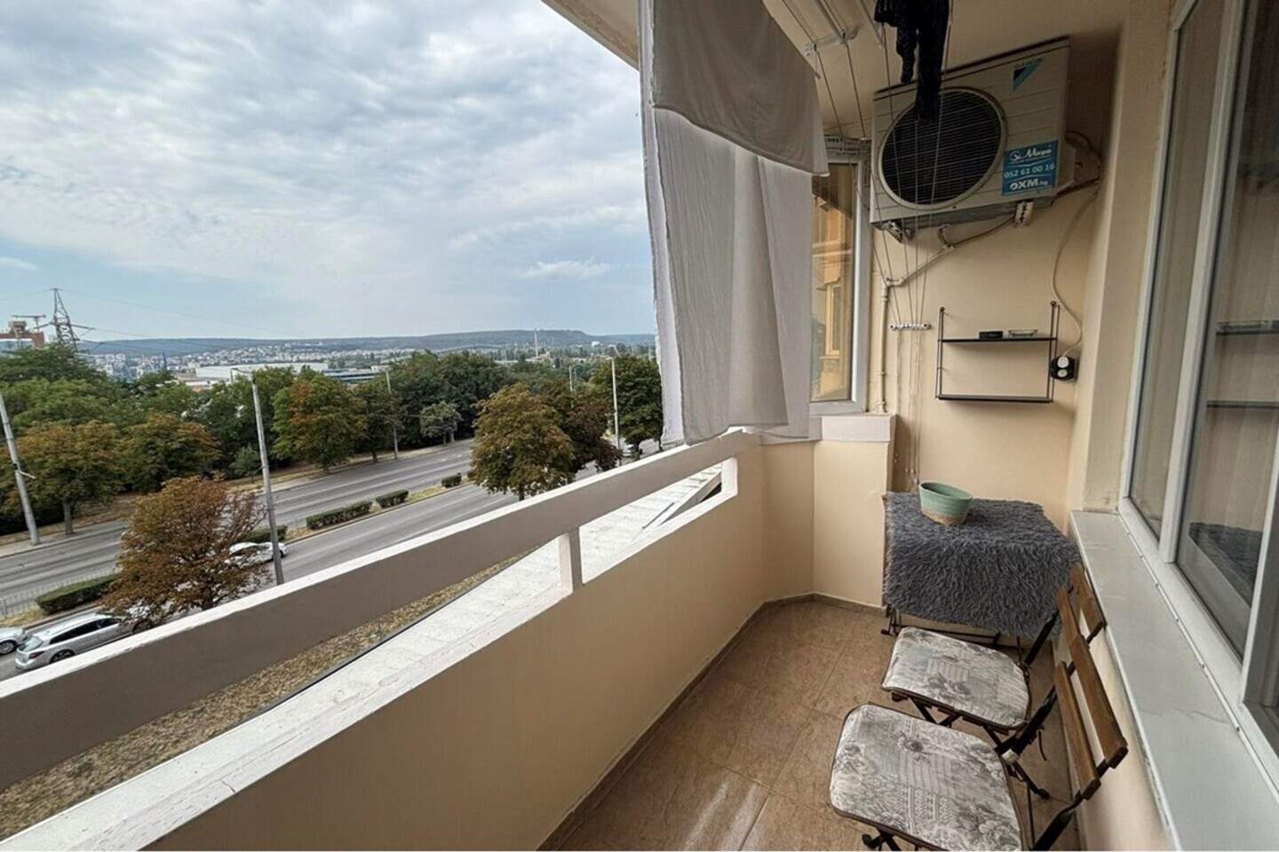 Тристаен Апартамент в Бизнес хотел, Варна – снимка 5