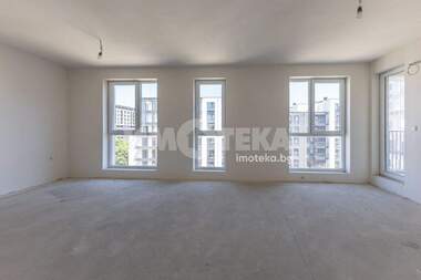 For sale - Apartment in Vazrajdane 2,  Varna
