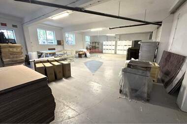 For rent - Storage Unit in Promishlena zona - Zapad,  Ruse