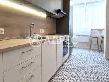 Închiriere - Apartament în Center,  Sofia